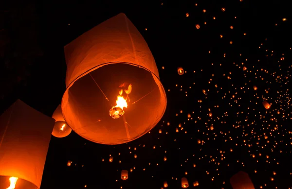 Floating lantern Festiva. — Stock Photo, Image