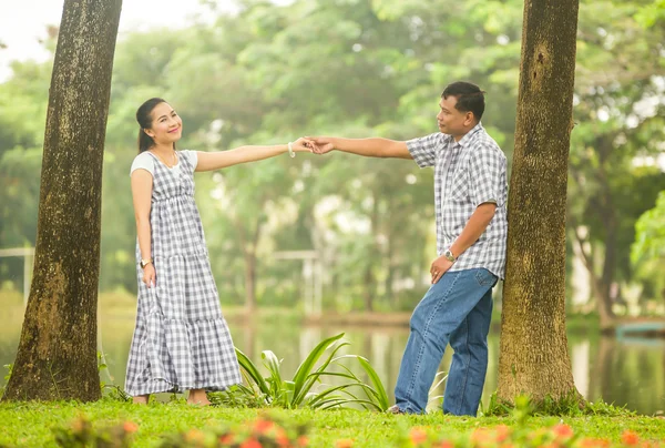 Concept shot of Asian young couple in love . — Stock Photo, Image