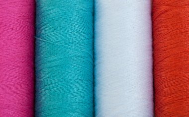 renkli iplik.