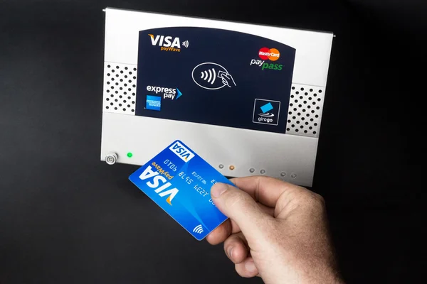 NFC - Near field communication / contactless payment — Stock Photo, Image