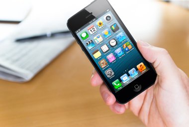 Apple iphone 5 kullanarak