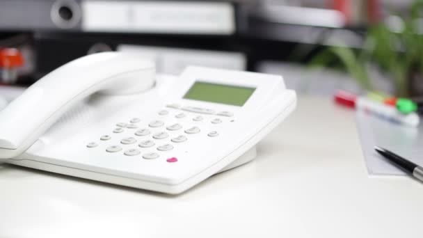 Utilisation du téléphone fixe - Collection 