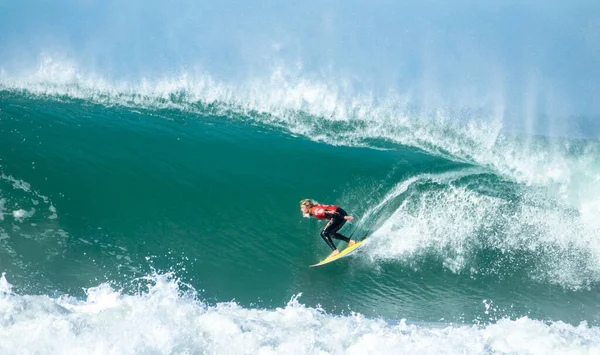 Peniche Portugalia Marca 2022 Mężczyzna Surfer Kolohe Adino Surfing Doskonała — Zdjęcie stockowe