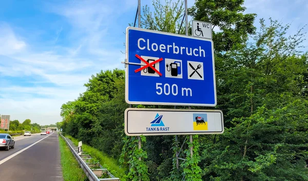 Neuss Deutschland Mai 2022 Schild Einer Autobahn Tankstelle Der Kraftstoff — Stockfoto