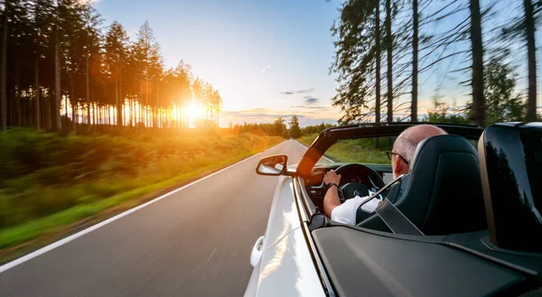 Mature Adult Man Driving Convertable Car Sunny Nature Bright Summer — Fotografia de Stock