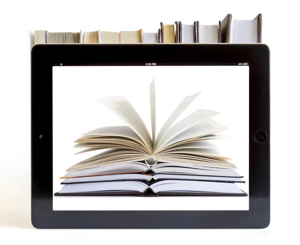 Libri aperti su iPad 3 concetto — Foto Stock