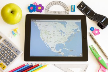 3 haritalar ve okul Aksesuarları iPad