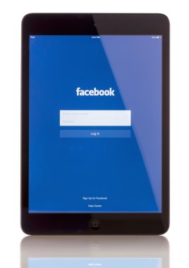 başlangıç ekranı Facebook görüntüleniyor ipad mini