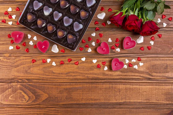Ημέρα Του Αγίου Βαλεντίνου Έννοια Καραμέλες Σοκολάτα Σχήμα Καρδιάς Και — Φωτογραφία Αρχείου