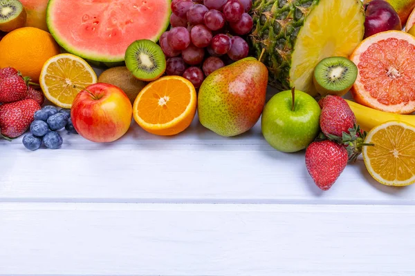 Sağlıklı Yemek Için Çeşitli Taze Meyveler Karpuz Ananas Elma Armut — Stok fotoğraf