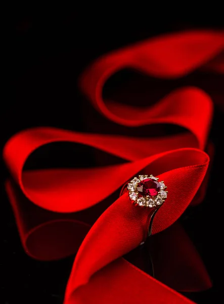 Closeup Luxury Jewellery Dark Background — Stock Photo, Image
