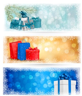 hediye kutuları ve kar taneleri ile üç yılbaşı Banner. Ben vektör