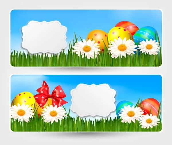 Пасхальные баннеры с пасхальными яйцами и красочными цветами. Векторное заболевание — стоковый вектор