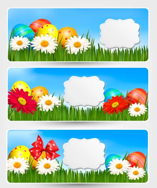 Pasen banners met Pasen eieren en kleurrijke bloemen — Stockvector