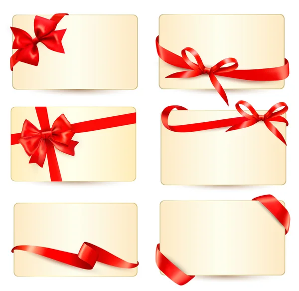 Güzel hediye kartları ile kırmızı hediye yay ile kurdele vect ayarla — Stok Vektör