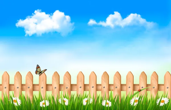 Houten hek in gras met bloemen en een vlinder. vector. — Stockvector