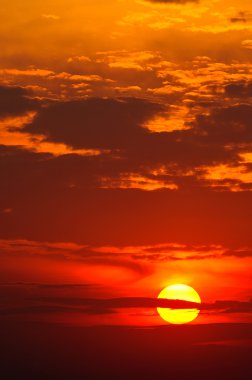 güzel kırmızı günbatımı