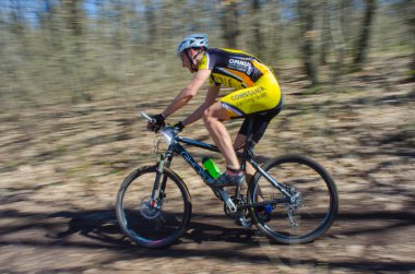 Bisiklet yarışçısı