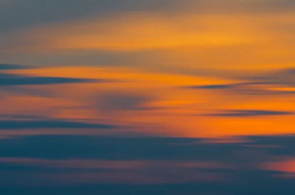 Himmel och moln vid solnedgången — Stockfoto