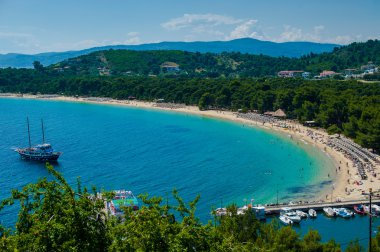 Koukounaries beach, doğal rezerv PIN, Yunanistan