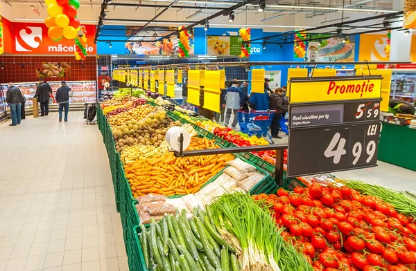 Fotos em Hypermarket Carrefour grande abertura — Fotografia de Stock