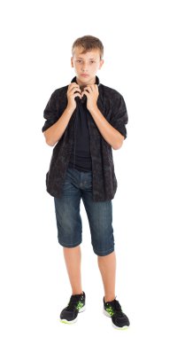 siyah tişört giyen Avrupa adam