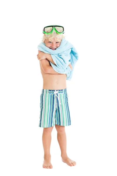Biondo ragazzo europeo in pantaloncini da bagno — Foto Stock