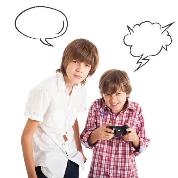 Meninos jogando jogos de computador — Fotografia de Stock