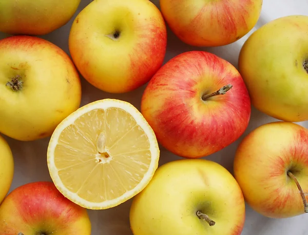 Frutas brillantes saludables — Foto de Stock