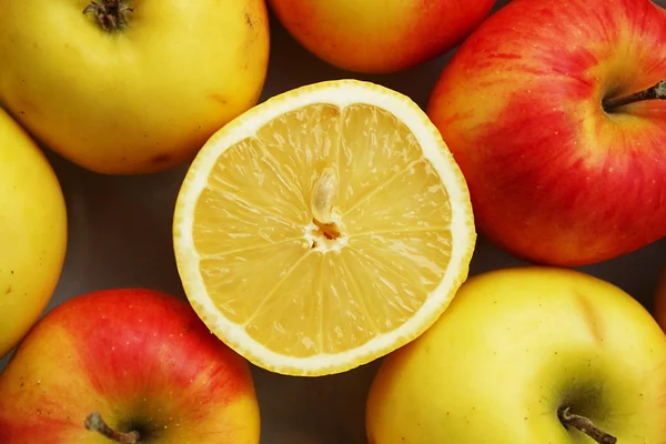 Egészséges, fényes gyümölcsök — Stock Fotó