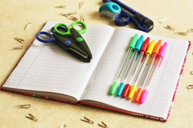 renk office araçları