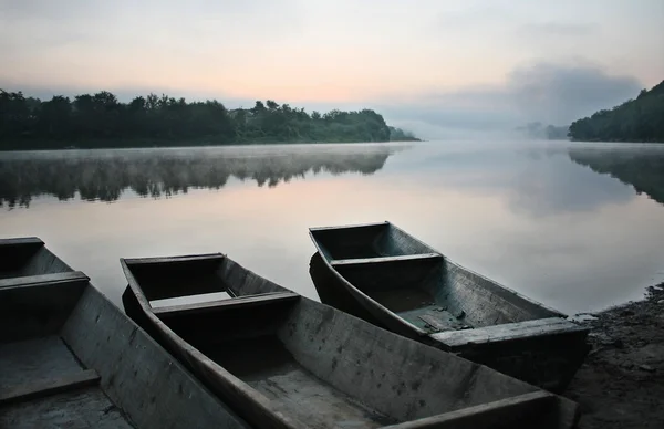 Yaz dinlenme Nehri üzerinde