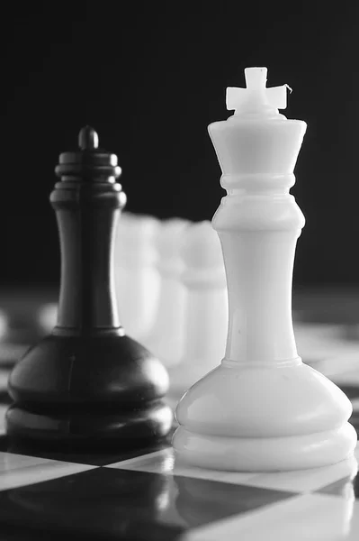 Conflict chess concept — Stock Photo, Image