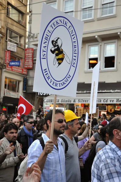 A Gezi Park tiltakozások Isztambulban — Stock Fotó