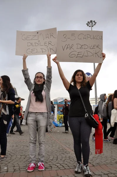 Gezi 公园抗议在伊斯坦布尔 — 图库照片