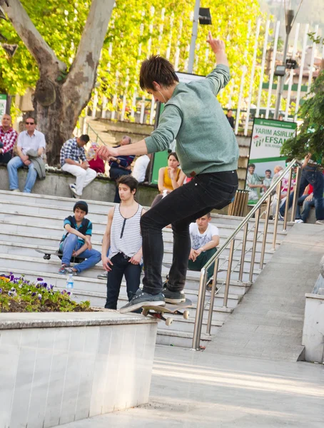 Skaterboarder in Bursa, Türkei — Stockfoto