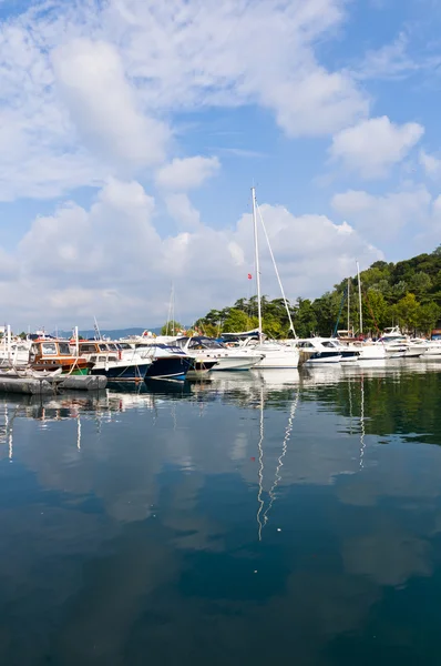 Yenikoy Marina, Sariyer Estambul - Turquía — Foto de Stock