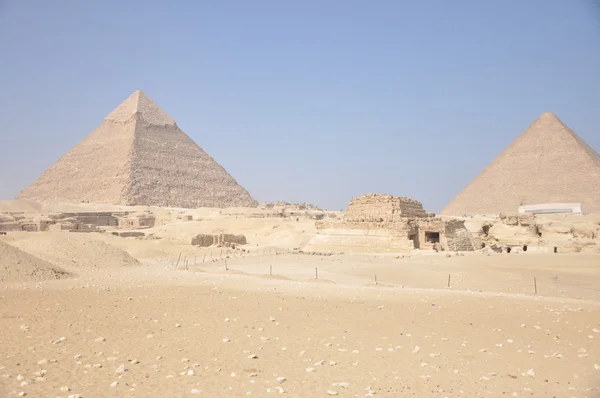 Giza, Kahire - Mısır piramitleri — Stok fotoğraf