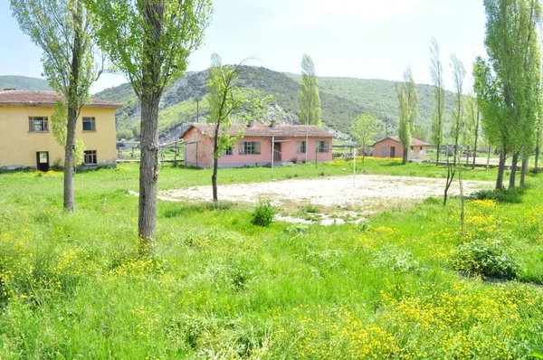 Burcun dorp in de buurt van yenisehir stad, bursa - Turkije — Stockfoto