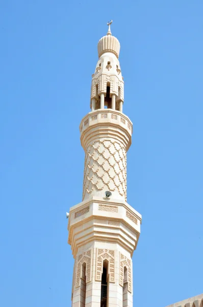 Tradiční arabský styl mešita v Jumeirah, Dubaj, Spojené arabské emiráty — Stock fotografie
