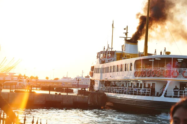 Coucher de soleil à Istanbul — Photo