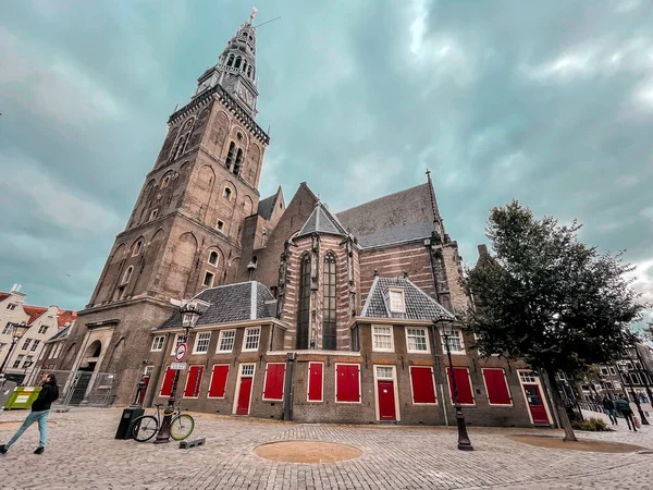 Άμστερνταμ Ολλανδία Οκτωβρίου 2021 Εξωτερική Άποψη Της Παλαιάς Εκκλησίας Oude — Φωτογραφία Αρχείου