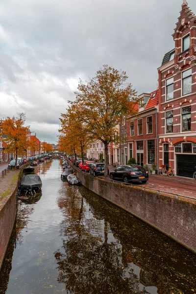 Amsterdam Nizozemsko Října 2021 Kanály Typická Holandská Architektura Haarlemu Hlavním — Stock fotografie