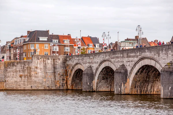Maastricht Olanda Ottobre 2021 Sint Servaasbrug Ponte San Servazio Ponte — Foto Stock