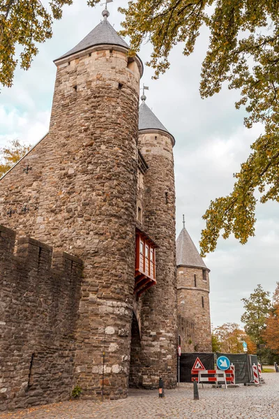 Maastricht Óvárosfalának Helpoort Kőkapuja Hollandia Legrégebbi Városa — Stock Fotó