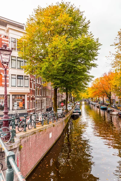 Амстердам Нідерланди Жовтня 2021 Канали Типова Архітектура Дачу Амстердамі Столиці — стокове фото