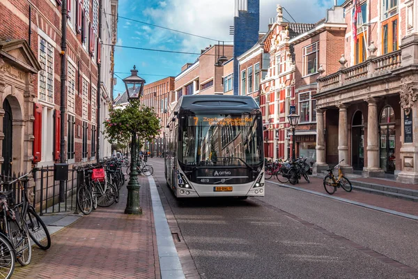 Лейден Нидерланды Октября 2021 Года Общественный Автобус Лейдене Северная Голландия — стоковое фото