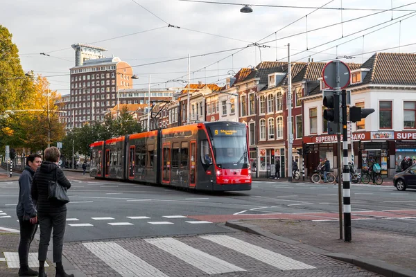 Гаага Нидерланды Октября 2021 Года Легкий Железнодорожный Трамвай Улицах Гааги — стоковое фото