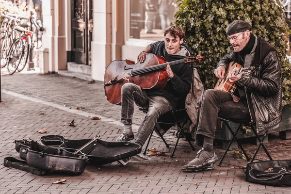 Utrecht Oct 2021 Dos Músicos Callejeros Actuando Centro Utrecht Holanda — Foto de Stock