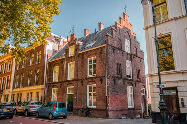 Utrecht Ptu 2021 Vista Rua Edifícios Tradicionais Holandeses Centro Histórico — Fotografia de Stock
